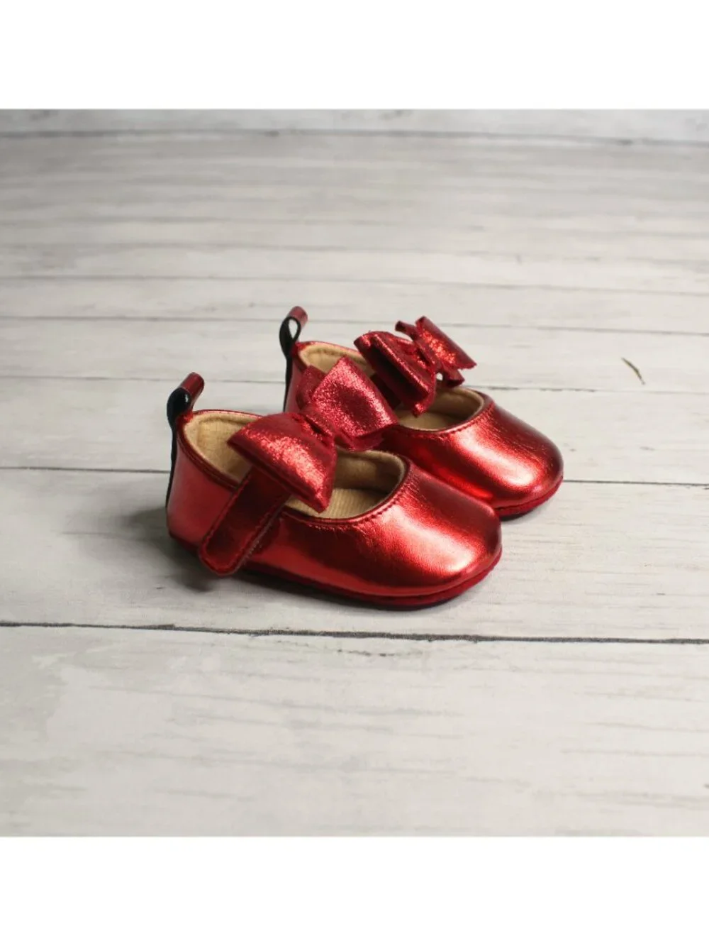 Target Baby Girl's Red Mary Jane Dress Shoes Size 3-6 Months Bows Metallic